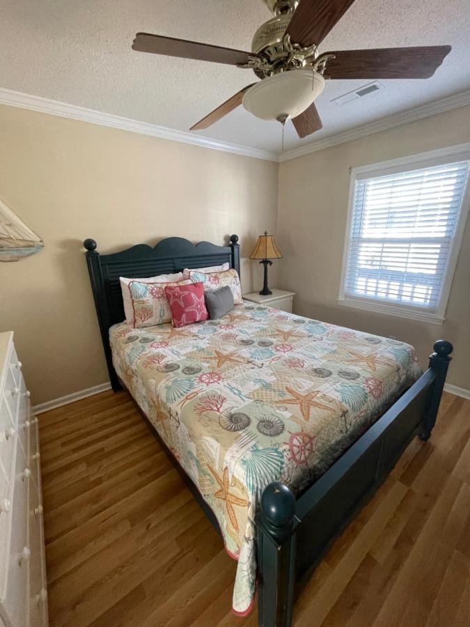 Beach Breeze 3, Pet Friendly, Walking Distance To Atlantic Ocean Free Parking Myrtle Beach Exterior photo